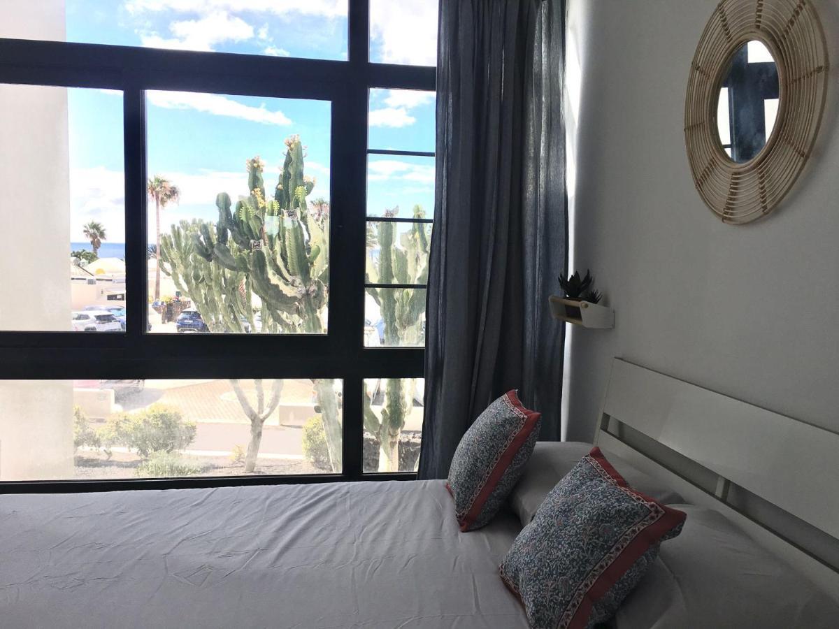 Cozzy Apartment Con Vista Al Mar Costa Teguise Zewnętrze zdjęcie